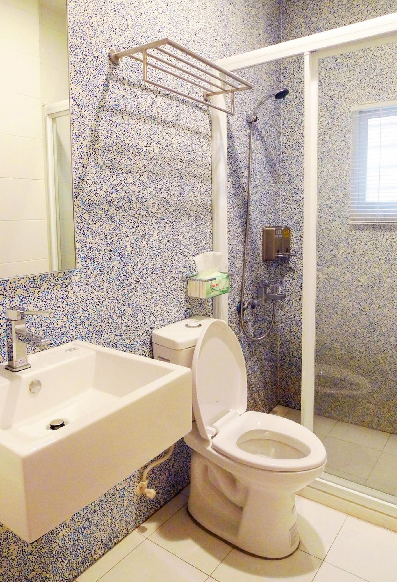 Knock Knock Hostel Kaohsiung Zewnętrze zdjęcie