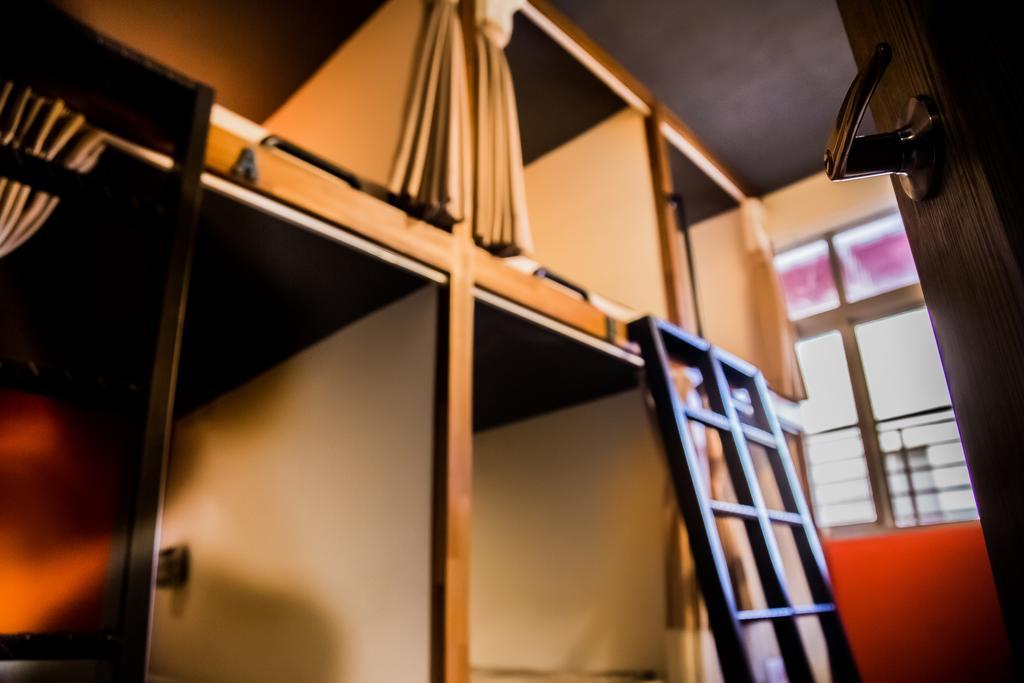 Knock Knock Hostel Kaohsiung Zewnętrze zdjęcie