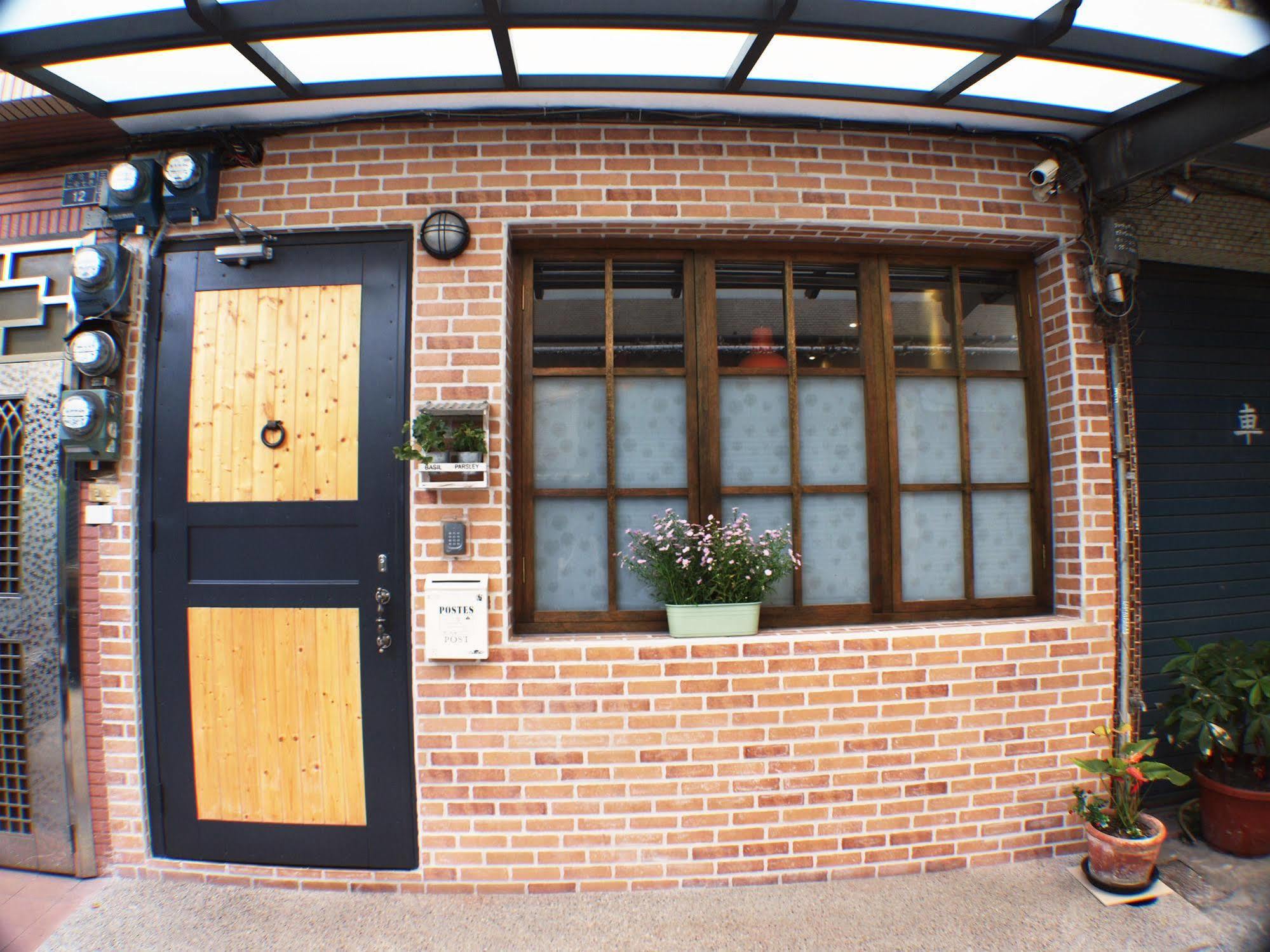 Knock Knock Hostel Kaohsiung Zewnętrze zdjęcie
