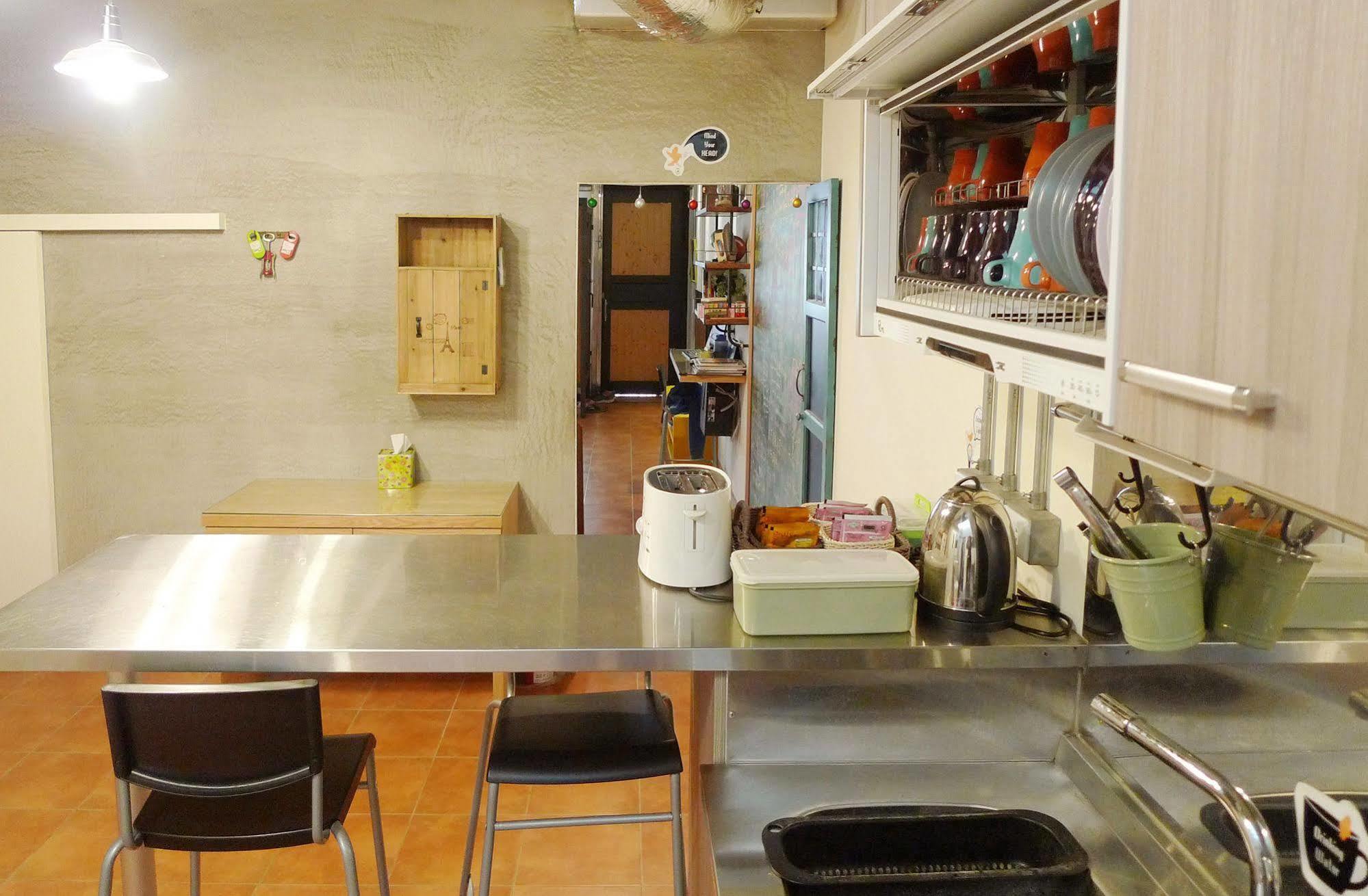 Knock Knock Hostel Kaohsiung Zewnętrze zdjęcie